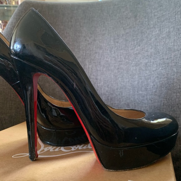 Louboutin Bianca Patent Leather Heels - Picture 6 of 14